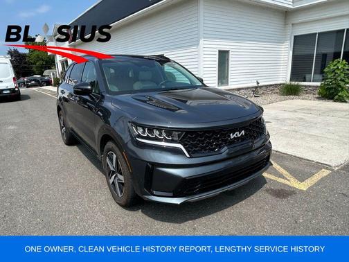 2023 Kia Sorento S