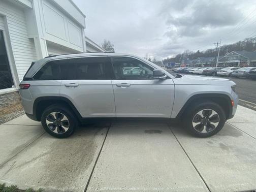 2023 Jeep Grand Cherokee 4xe Base
