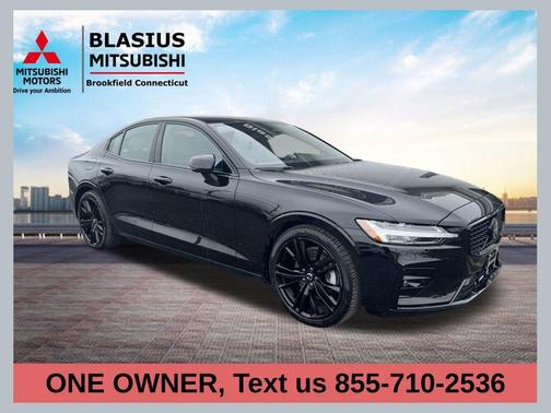 2024 Volvo S60 B5 Plus Black Edition