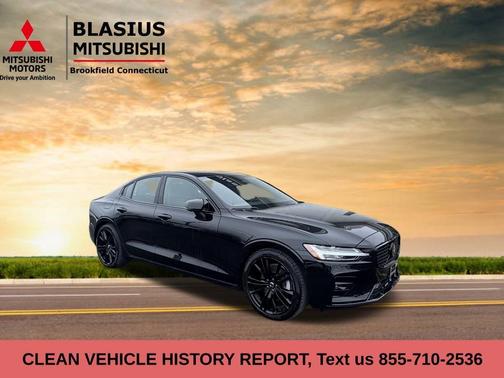 2024 Volvo S60 B5 Plus Black Edition