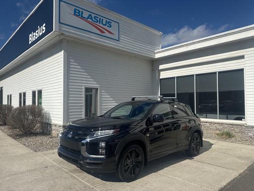 Labrador Black Pearl 2026 Mitsubishi Outlander Sport 2.0 Trail Edition