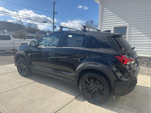 Labrador Black Pearl 2026 Mitsubishi Outlander Sport 2.0 Trail Edition