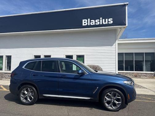 Phytonic Blue Metallic 2023 BMW X3 xDrive30i
