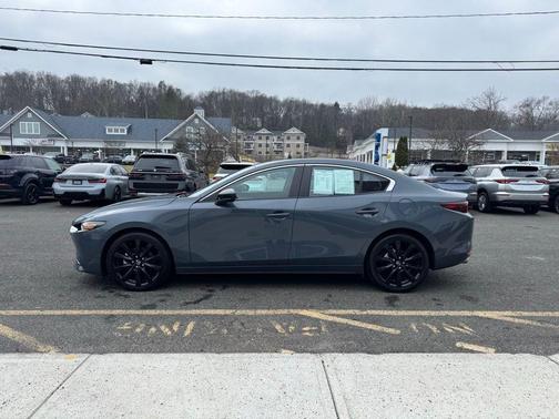 2024 Mazda Mazda3 Carbon Edition