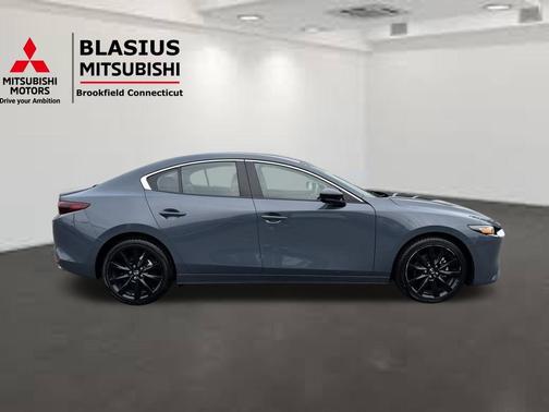 2024 Mazda Mazda3 Carbon Edition