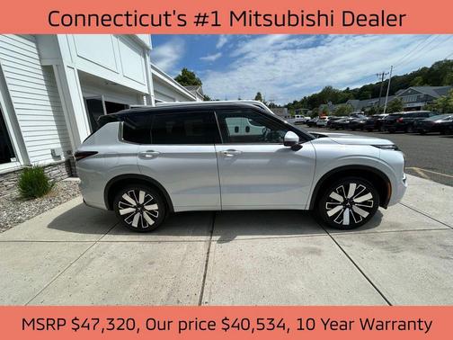2025 Mitsubishi Outlander SEL