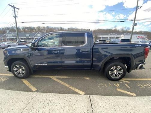 2023 GMC Sierra 1500 SLE