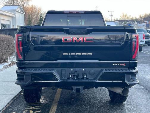 2025 GMC Sierra 2500 AT4