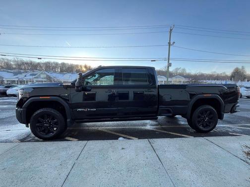 2025 GMC Sierra 2500 AT4