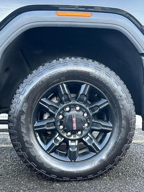 2025 GMC Sierra 2500 AT4