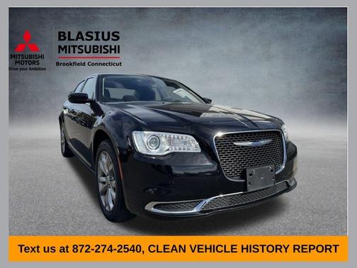 2022 Chrysler 300 Touring