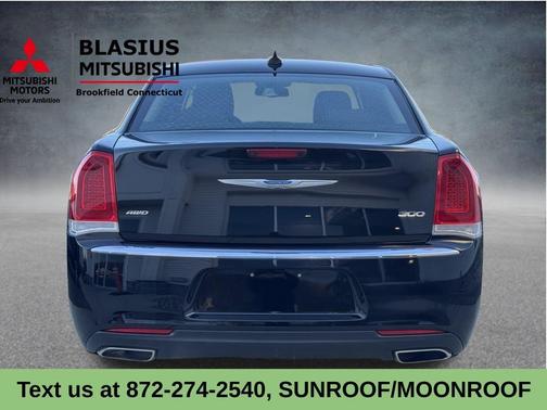 2022 Chrysler 300 Touring