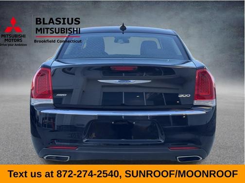 2022 Chrysler 300 Touring