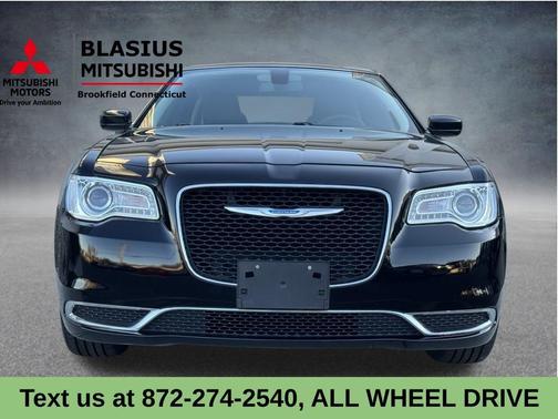 2022 Chrysler 300 Touring