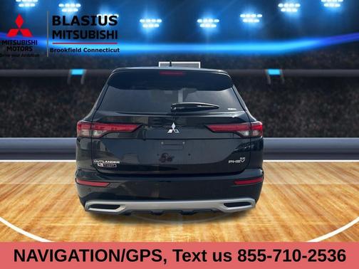 2024 Mitsubishi Outlander PHEV SE