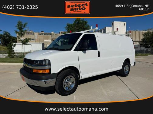 White 2021 Chevrolet Express 3500 RWD 3500 Regular Wheelbase WT