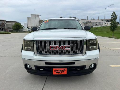 White 2012 GMC Sierra 1500 SLE