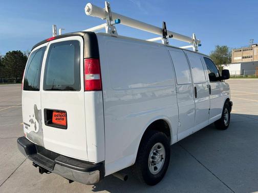 Summit White 2016 Chevrolet Express 2500 Work Van