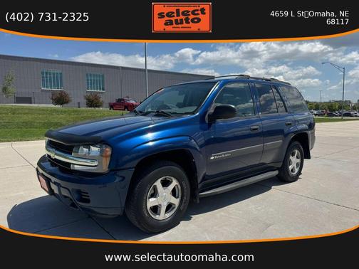Blue 2004 Chevrolet Trailblazer LS