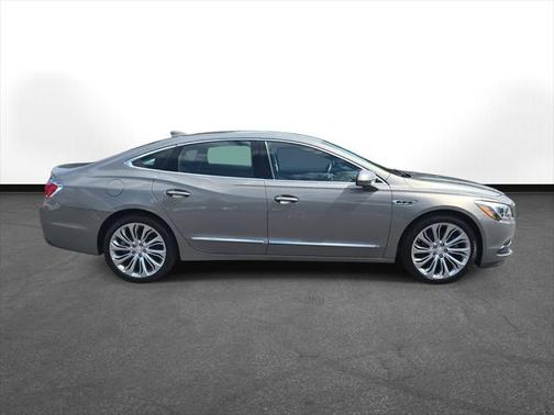 2017 Buick LaCrosse Essence