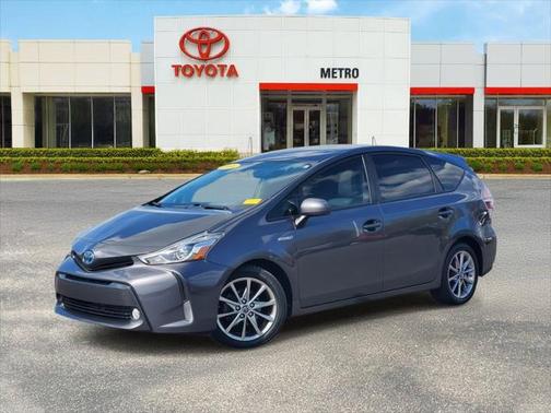 2016 Toyota Prius v Five
