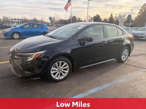 2025 Toyota Corolla Hybrid LE