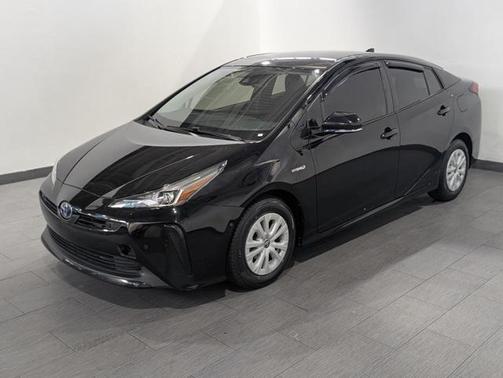 2019 Toyota Prius LE