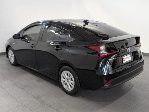 2019 Toyota Prius LE