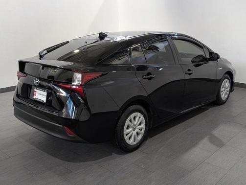 2019 Toyota Prius LE