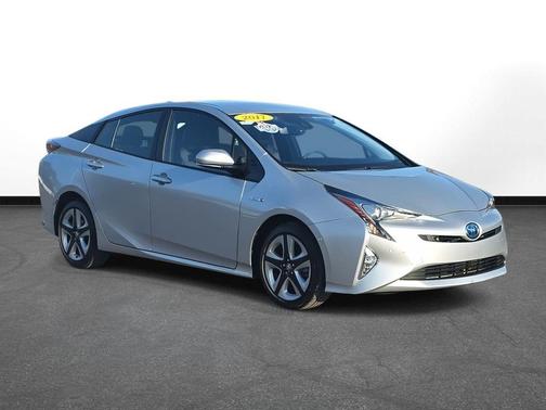 2017 Toyota Prius Four Touring