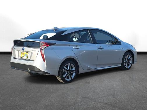 2017 Toyota Prius Four Touring