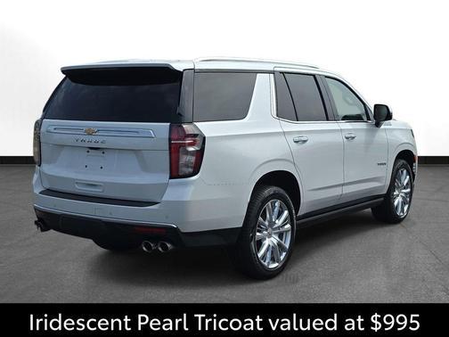 Iridescent Pearl Tricoat 2022 Chevrolet Tahoe 4WD High Country