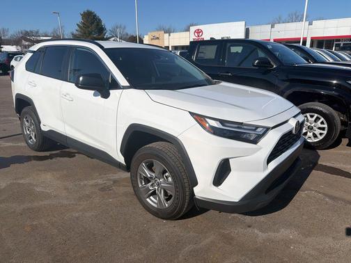 2025 Toyota RAV4 Hybrid LE