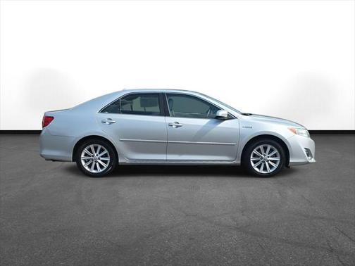 2013 Toyota Camry Hybrid XLE