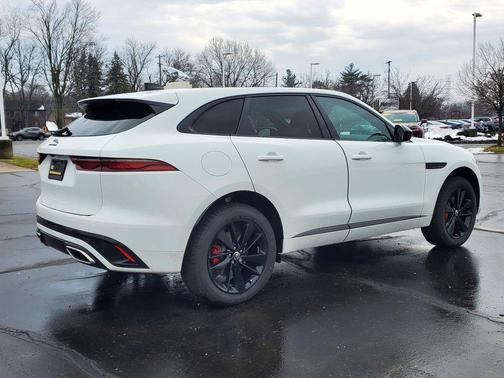 2025 Jaguar F-PACE P400 R-Dynamic S