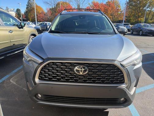 2022 Toyota Corolla Cross XLE