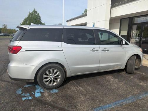 Silky Silver 2020 Kia Sedona LX