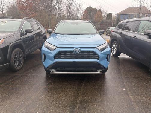 2023 Toyota RAV4 Hybrid SE