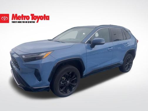2022 Toyota RAV4 Hybrid SE