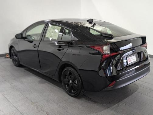 2022 Toyota Prius L