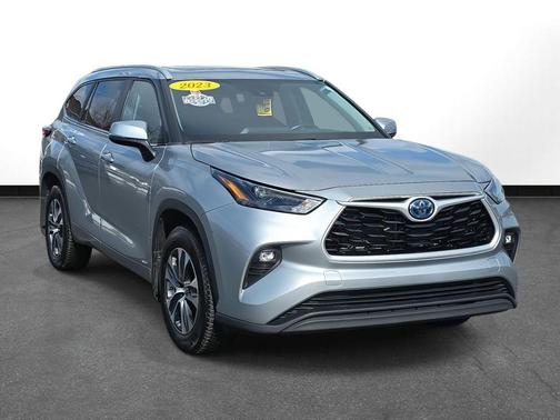2023 Toyota Highlander Hybrid XLE