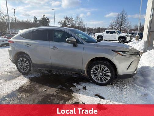 2023 Toyota Venza XLE