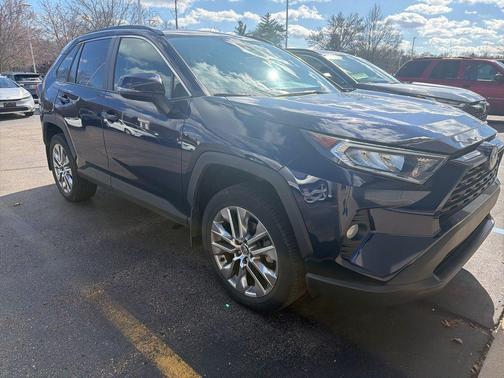 2021 Toyota RAV4 XLE Premium