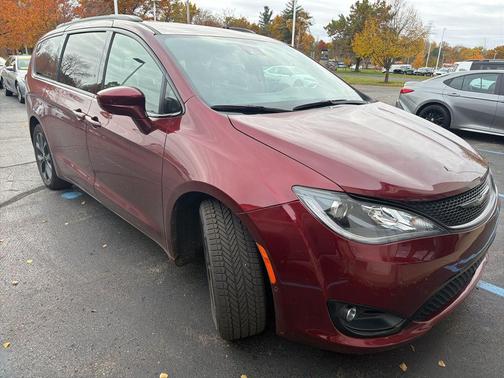 2020 Chrysler Pacifica Touring-L Plus