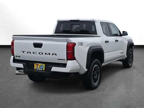 2025 Toyota Tacoma Hybrid TRD Off Road