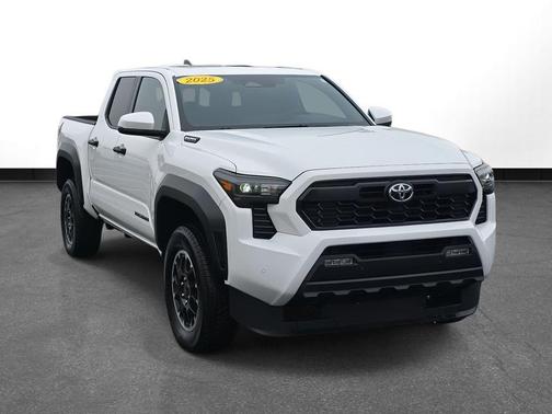2025 Toyota Tacoma Hybrid TRD Off Road