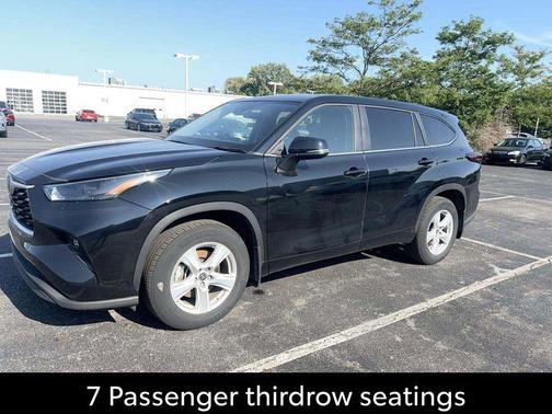 2024 Toyota Highlander LE