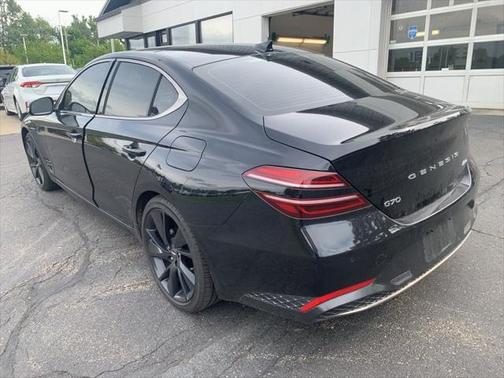 2023 Genesis G70 2.0T AWD