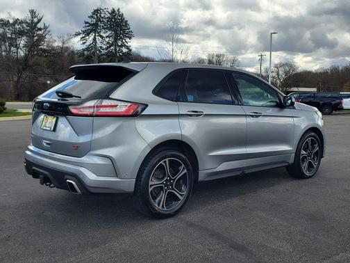 2020 Ford Edge ST