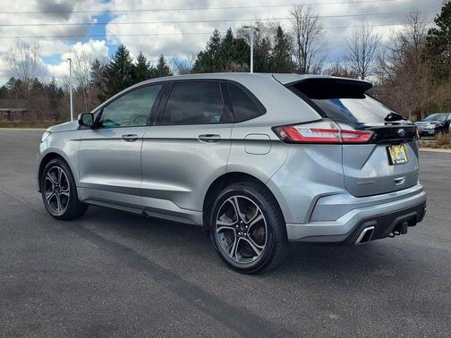 2020 Ford Edge ST